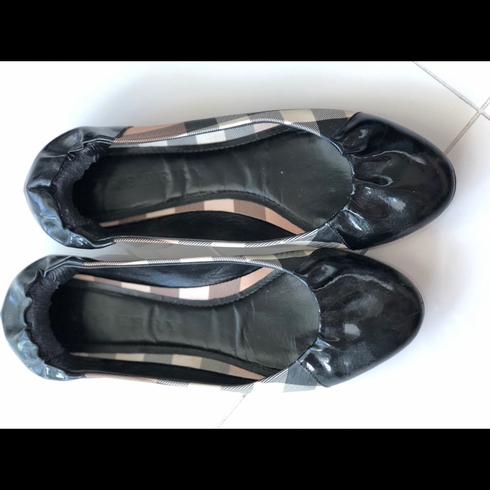 Burberry Flats